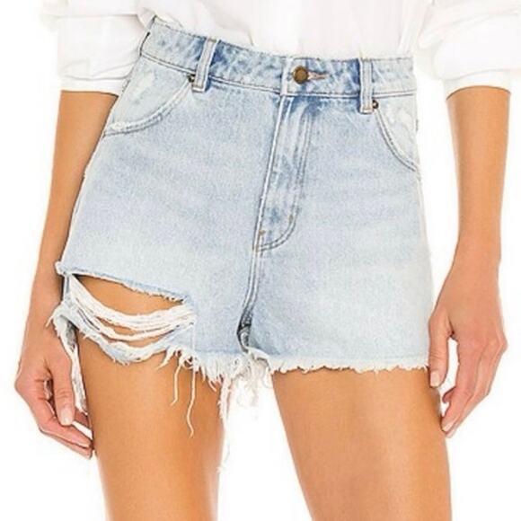 Rollas Size 29 Dusters Shorts Layla Bleach Wash Distressed Destroyed Cutoffs - Picture 1 of 8